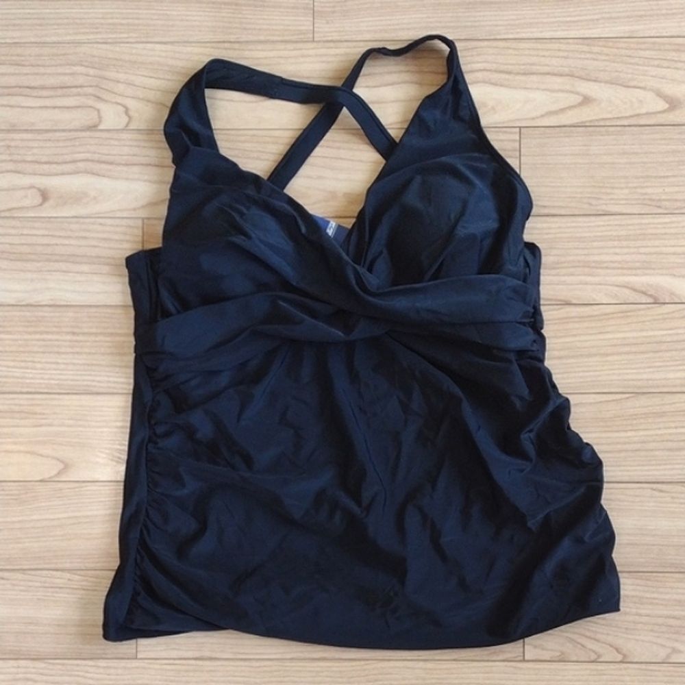 Hilor Black Twist Front Underwire Tankini Top Adjustable Straps Size 20